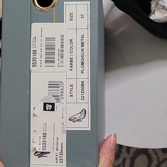 Lola Cruz Jewel Shoes - Picture 10 of 10